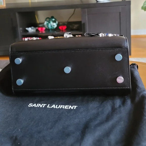 Yves Saint Laurent Nano - Picture 7 of 15